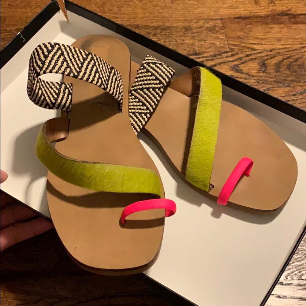 Steve Madden slip on sandals
